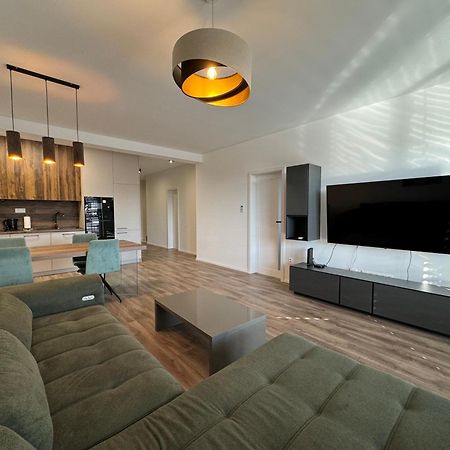 Project Ik Luxury Apartments Sered' Экстерьер фото